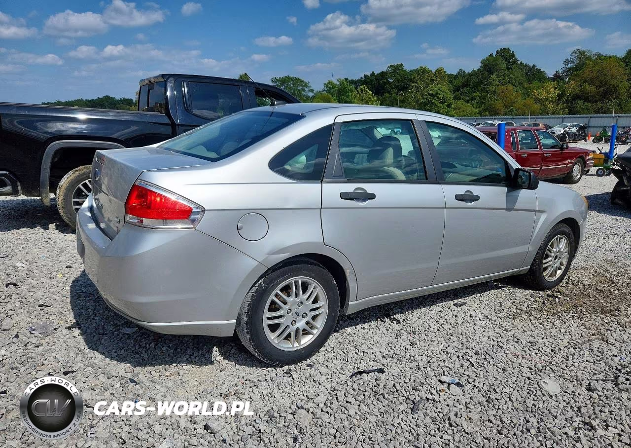 2011 Ford Focus VIN:1FAHP3FN0BW162803 - 3