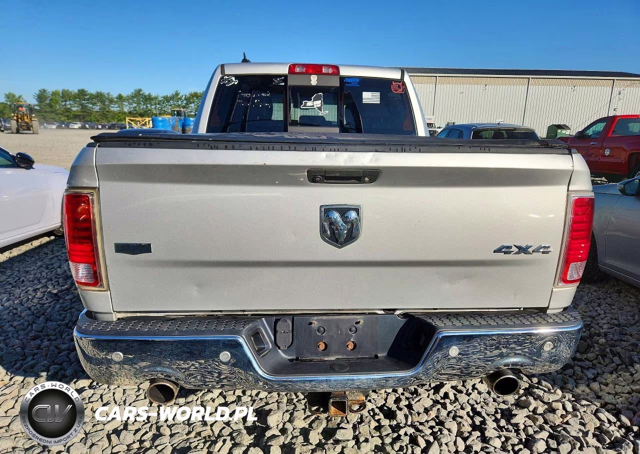 2018 Ram 1500 Laramie VIN:1C6RR7NM0JS278007 - 6