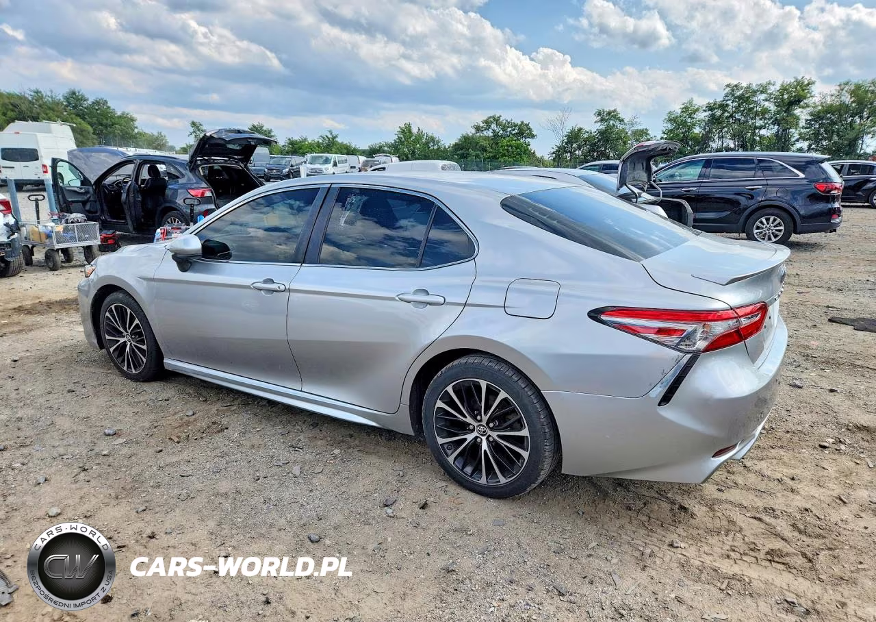 2018 Toyota Camry Se VIN:4T1B11HK8JU529915 - 2