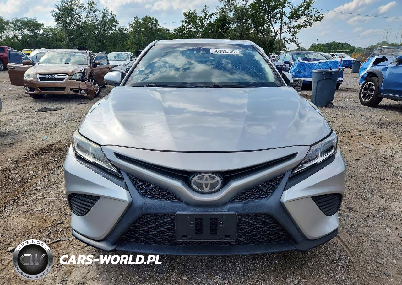 2018 Toyota Camry Se VIN:4T1B11HK8JU529915 - 5