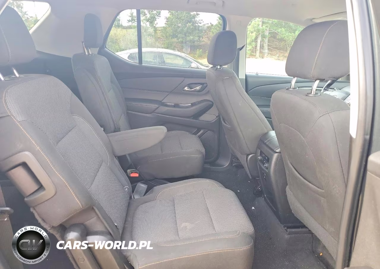 2018 Chevrolet Traverse Lt VIN:1GNERGKW3JJ161192 - 10