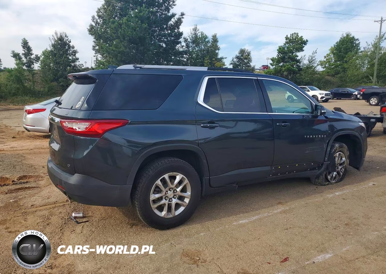 2018 Chevrolet Traverse Lt VIN:1GNERGKW3JJ161192 - 3