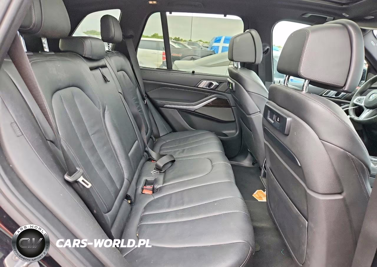 2020 BMW X5 xDrive40I VIN:5UXCR6C08LLL65979 - 10