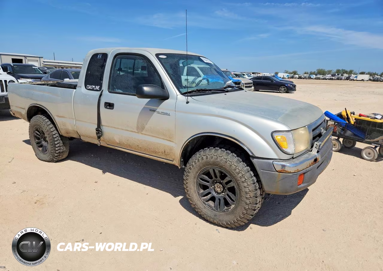 2000 Toyota Tacoma V6 VIN:4TAWN72N1YZ630058 - 4
