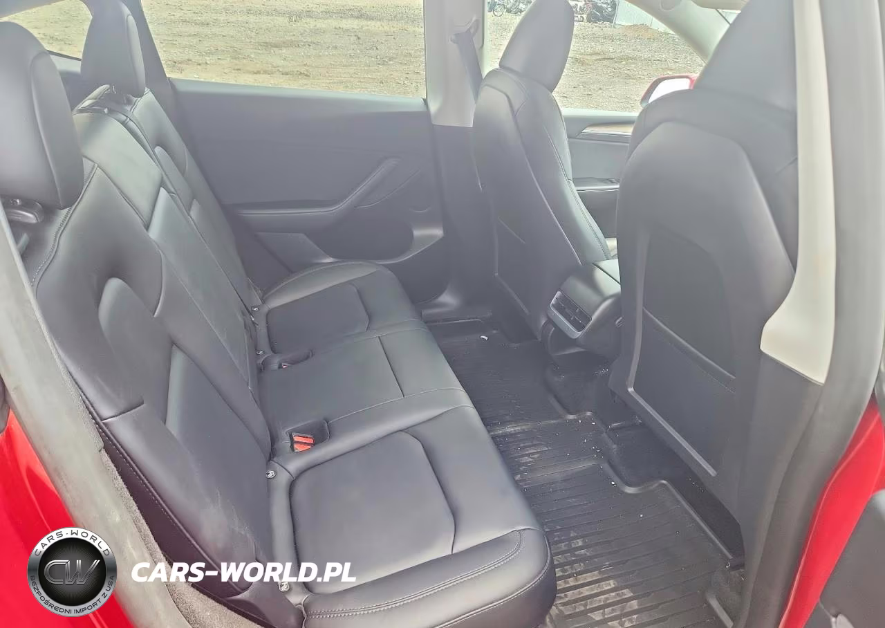 2023 Tesla Model Y VIN:7SAYGDEE7PF893972 - 10