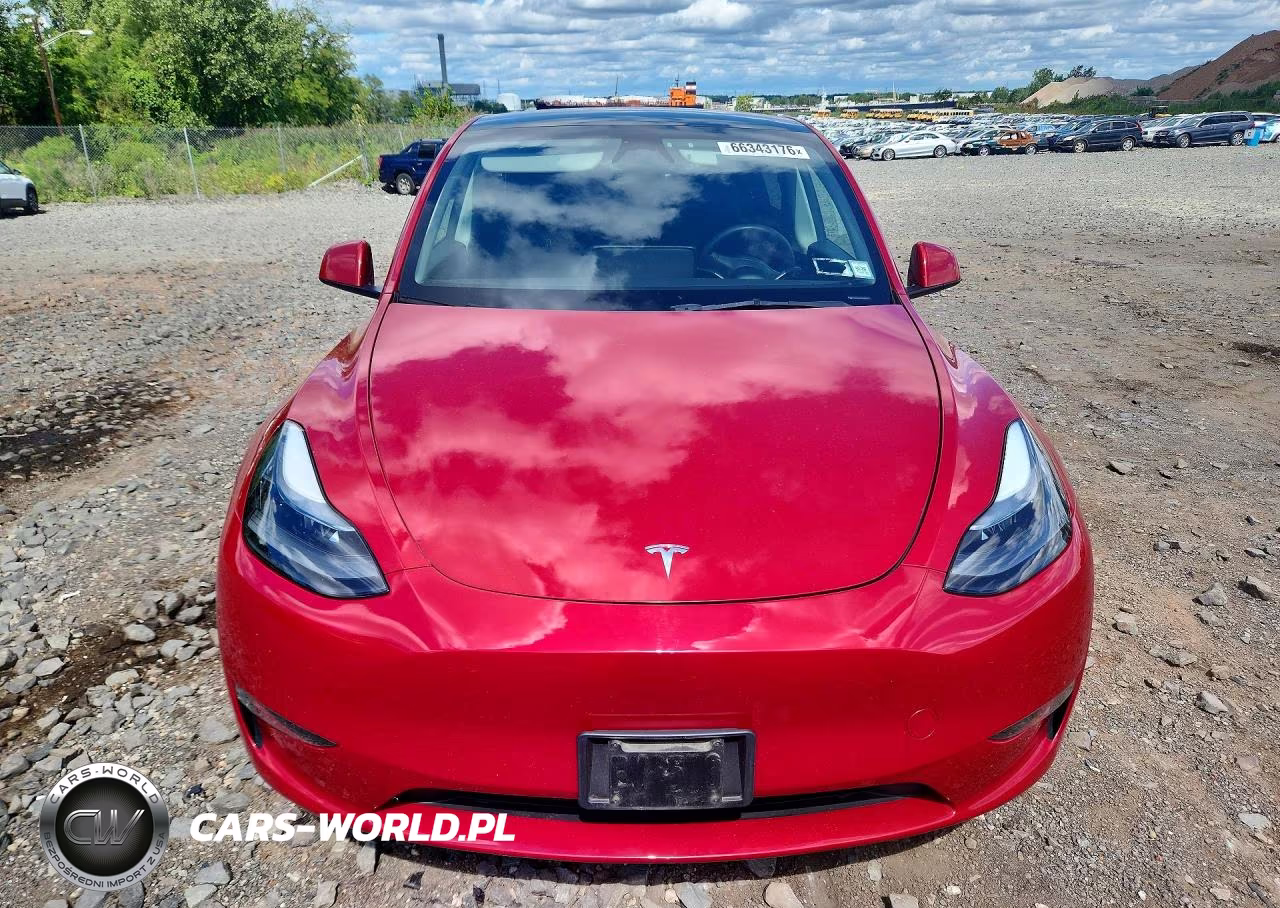 2023 Tesla Model Y VIN:7SAYGDEE7PF893972 - 5