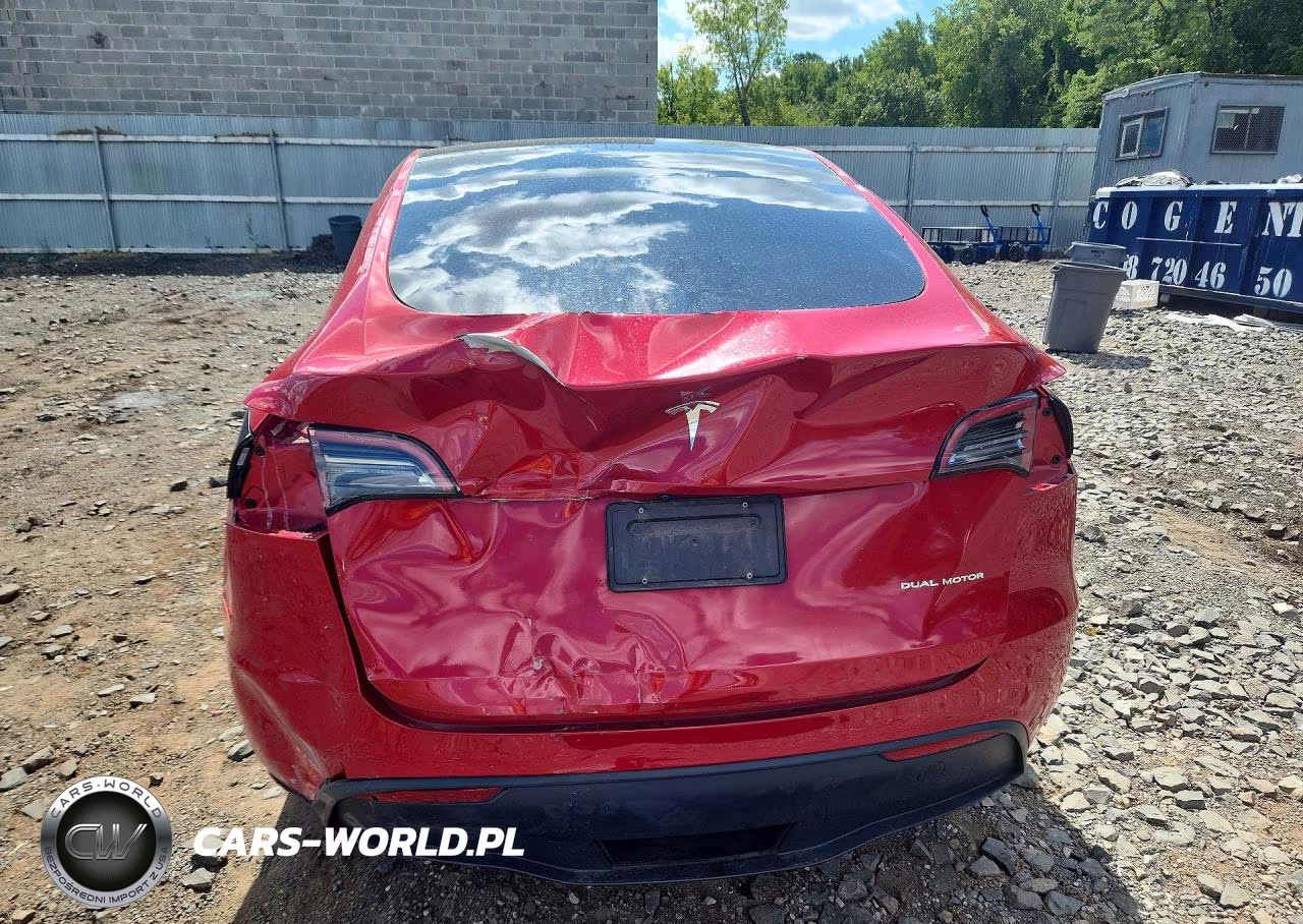 2023 Tesla Model Y VIN:7SAYGDEE7PF893972 - 6