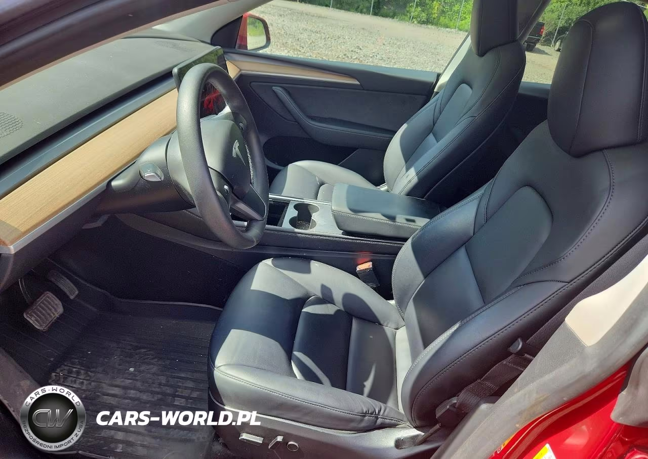 2023 Tesla Model Y VIN:7SAYGDEE7PF893972 - 7