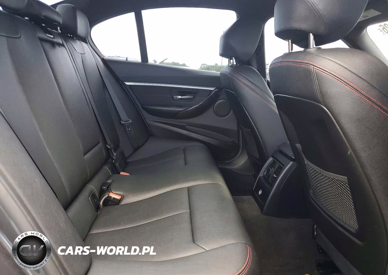 2018 BMW 330 Xi VIN:WBA8D9C54JA615615 - 10