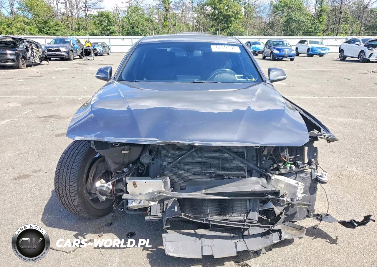 2018 BMW 330 Xi VIN:WBA8D9C54JA615615 - 5