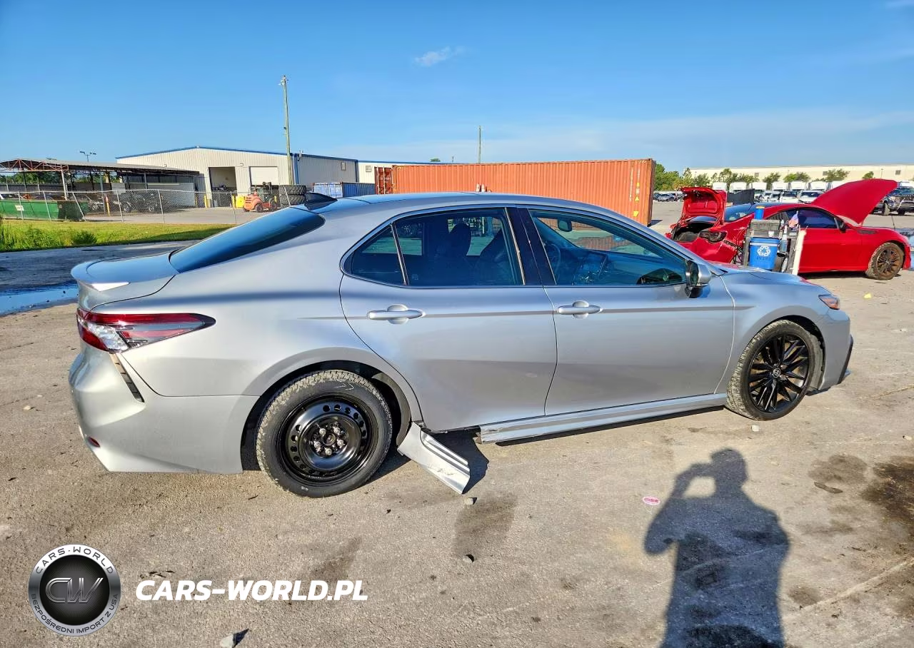 2021 Toyota Camry Xse VIN:4T1K61AK0MU526653 - 3