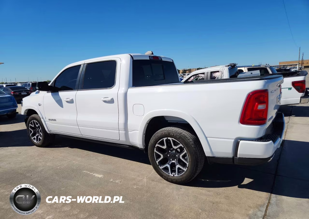 2026 Ram 1500 Laramie VIN:1C6SRFJT2TN266774 - 2