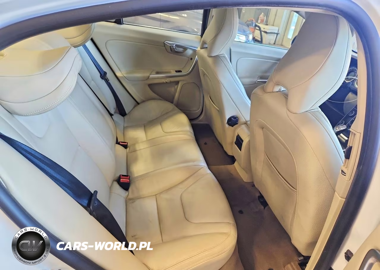 2013 Volvo S60 T5 VIN:YV1612FS1D2221459 - 10