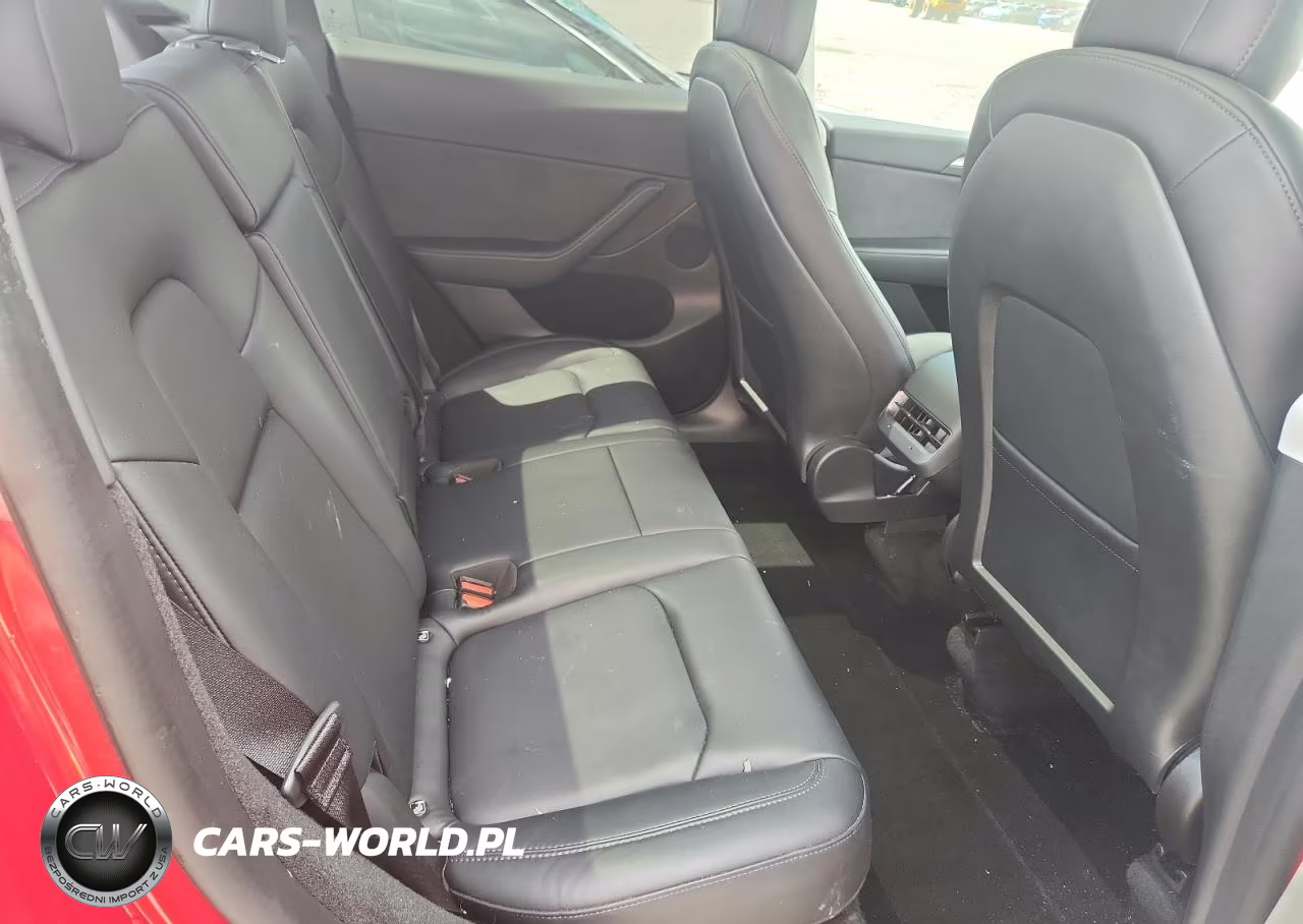 2023 Tesla Model Y VIN:7SAYGDEF0PF603905 - 10