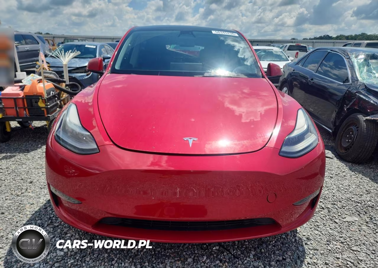 2023 Tesla Model Y VIN:7SAYGDEF0PF603905 - 5