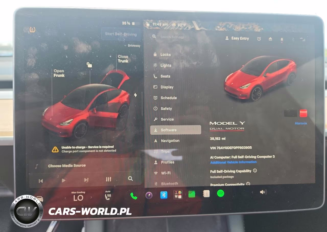 2023 Tesla Model Y VIN:7SAYGDEF0PF603905 - 9