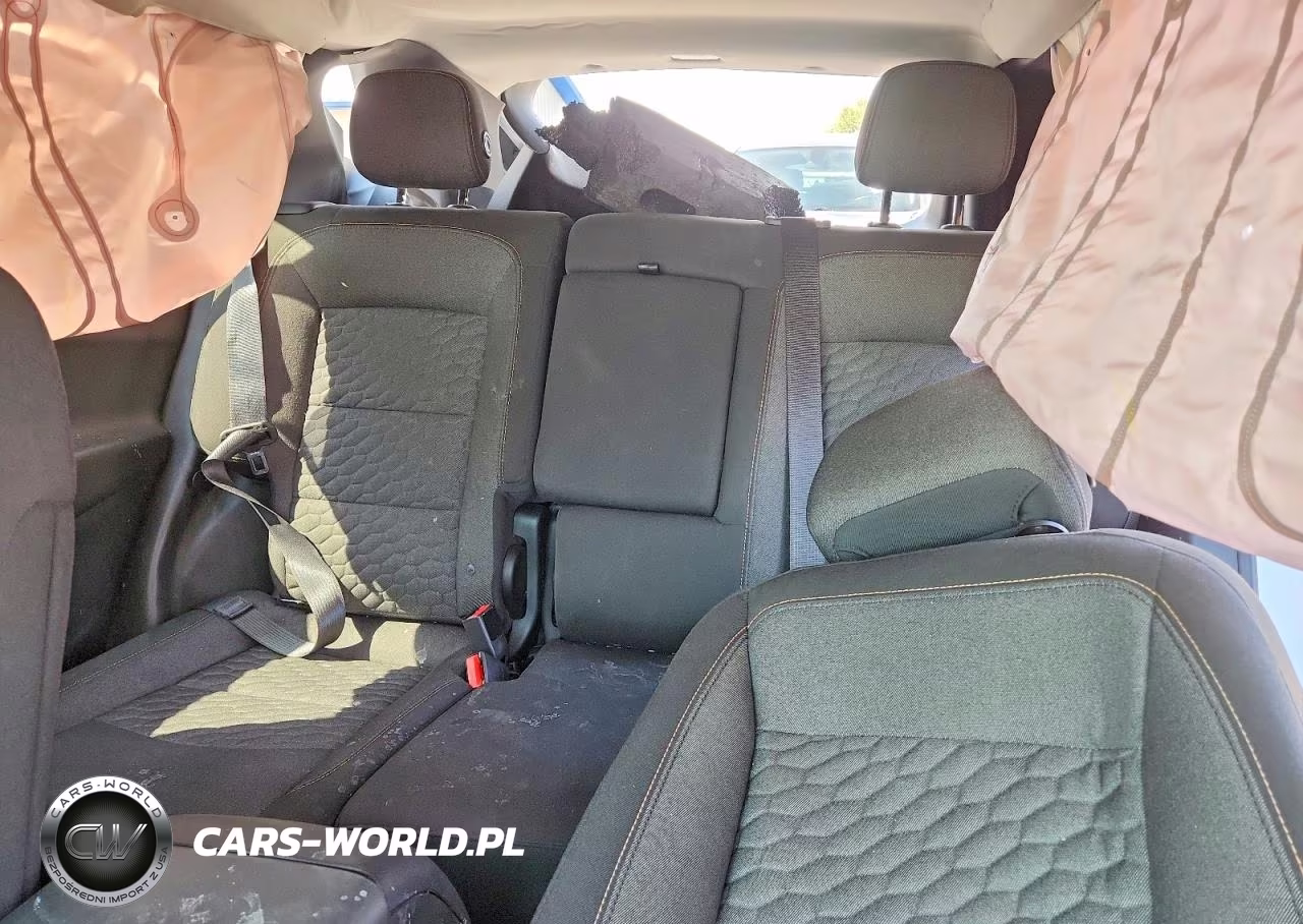 2020 Chevrolet Equinox Lt VIN:2GNAXKEV7L6101829 - 10