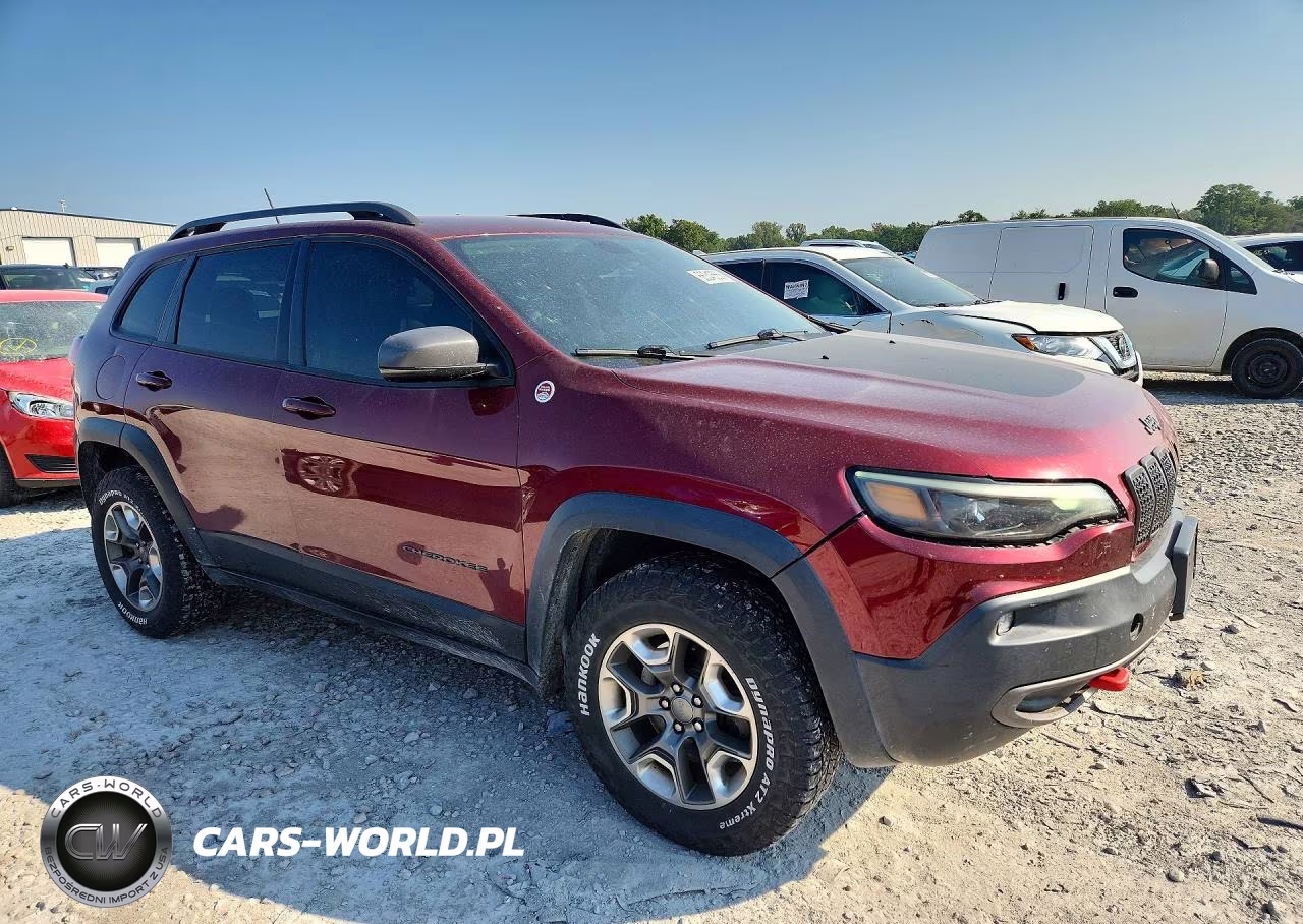 2019 Jeep Cherokee Trailhawk VIN:1C4PJMBX6KD185860 - 4