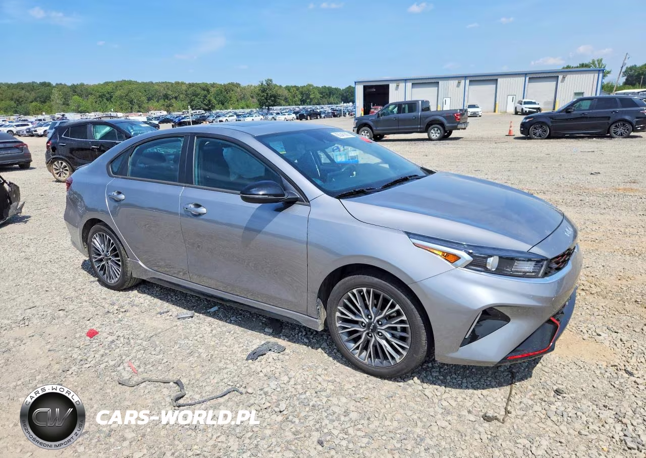 2024 Kia Forte Gt Line VIN:3KPF54AD3RE766779 - 4