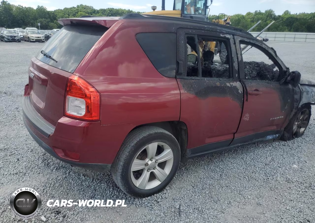 2013 Jeep Compass Sport VIN:1C4NJDBBXDD207597 - 3