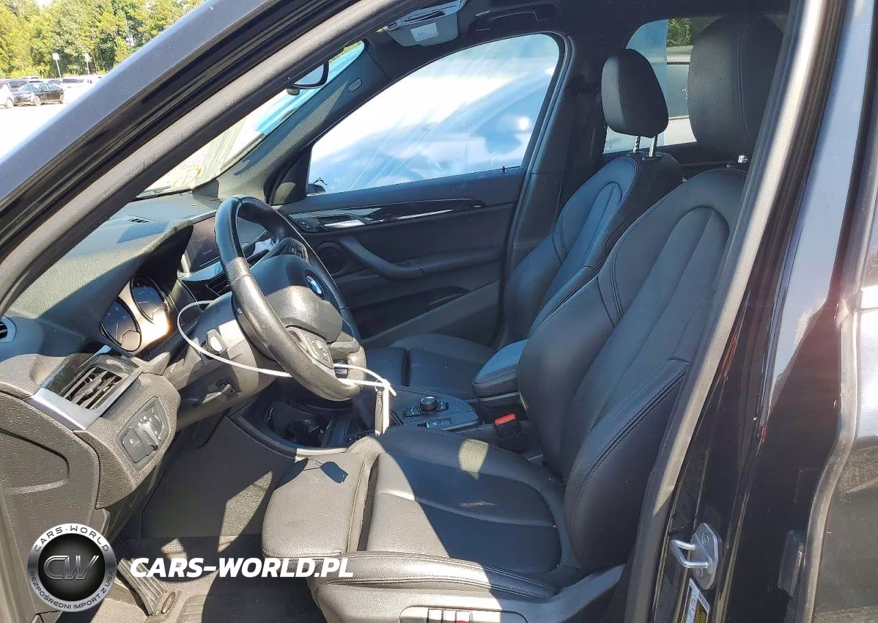 2018 BMW X1 Sdrive28I VIN:WBXHU7C37J5L05914 - 7