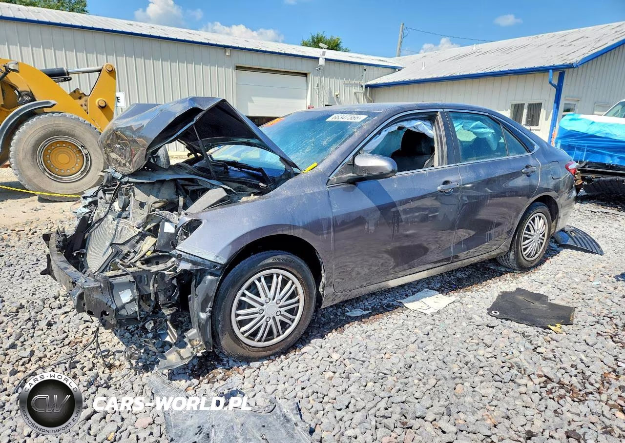 2017 Toyota Camry Le – zdjęcie 1 z 13