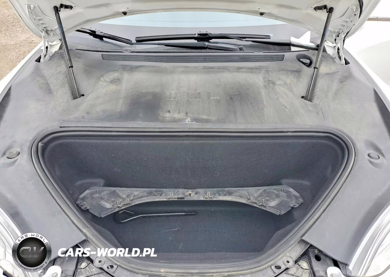 2020 Tesla Model S VIN:5YJSA1E26LF410992 - 11