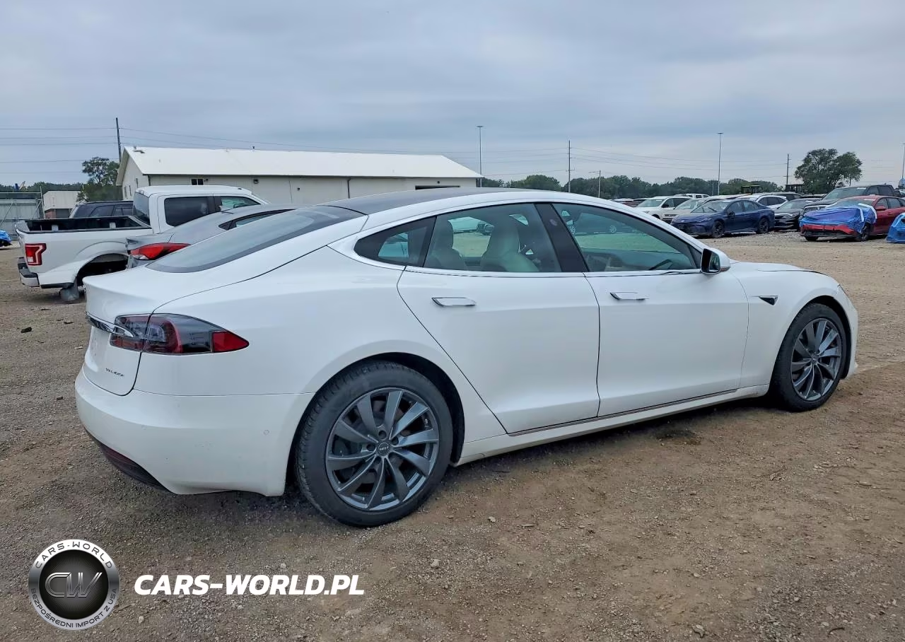 2020 Tesla Model S VIN:5YJSA1E26LF410992 - 3