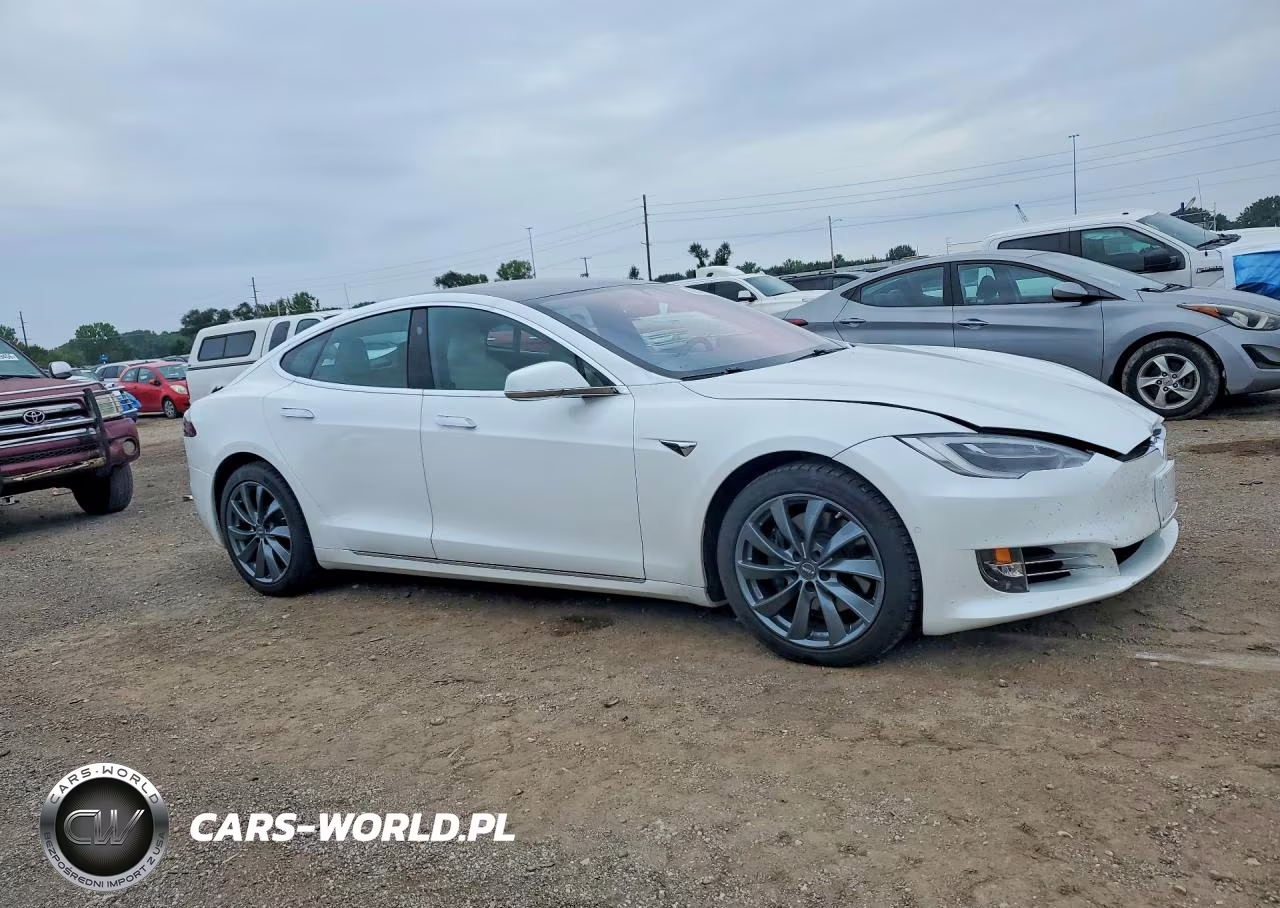 2020 Tesla Model S VIN:5YJSA1E26LF410992 - 4