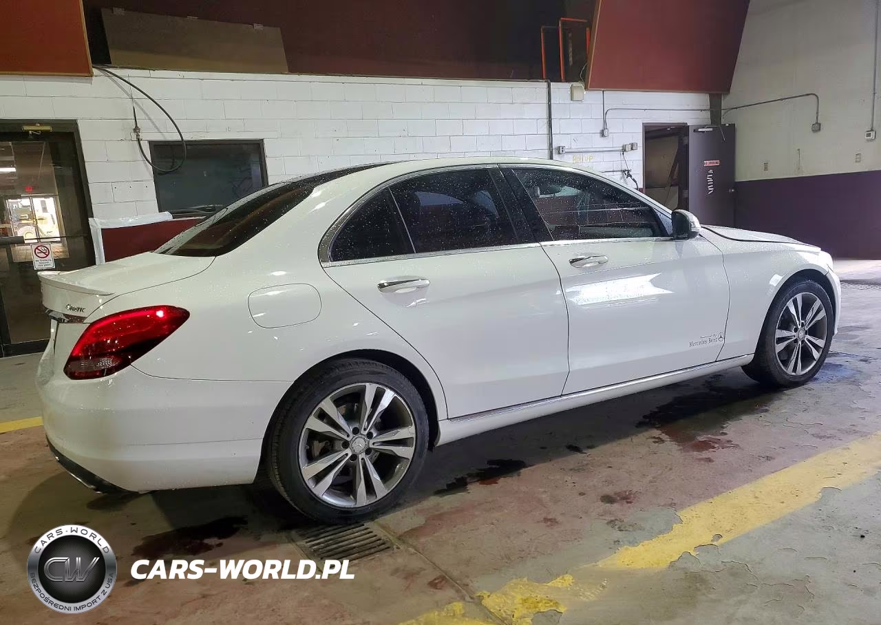2016 Mercedes-Benz C 300 4Matic VIN:WDDWF4KB2GR146765 - 3