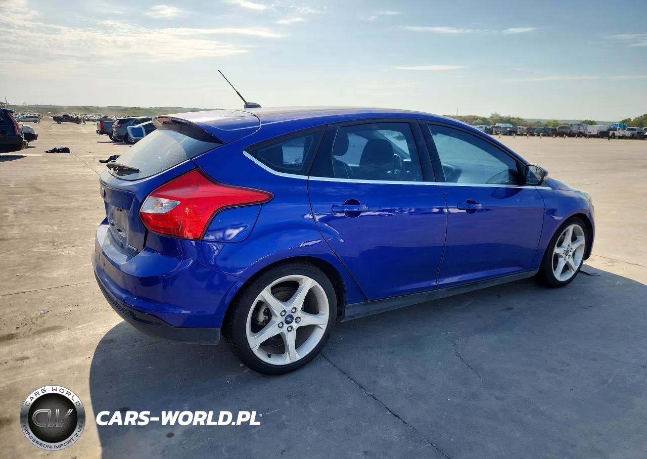 2013 Ford Focus Titanium VIN:1FADP3N28DL176619 - 3