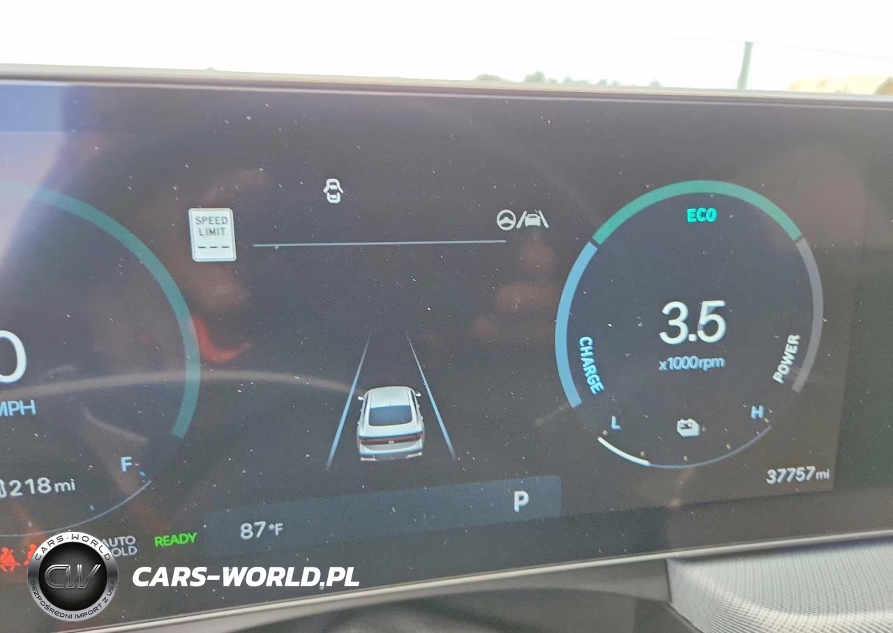 2024 Hyundai Sonata Hybrid Limited VIN:KMHL54JJ0RA101846 - 9
