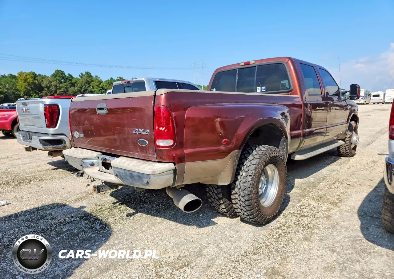 2005 Ford F350 Super Duty VIN:1FTWW33PX5EA19717 - 3