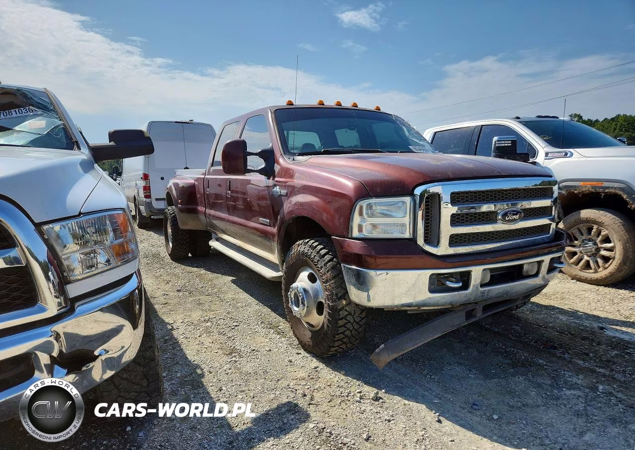 2005 Ford F350 Super Duty VIN:1FTWW33PX5EA19717 - 4