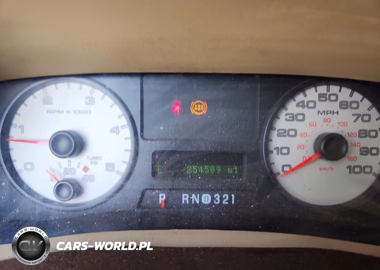 2005 Ford F350 Super Duty VIN:1FTWW33PX5EA19717 - 9