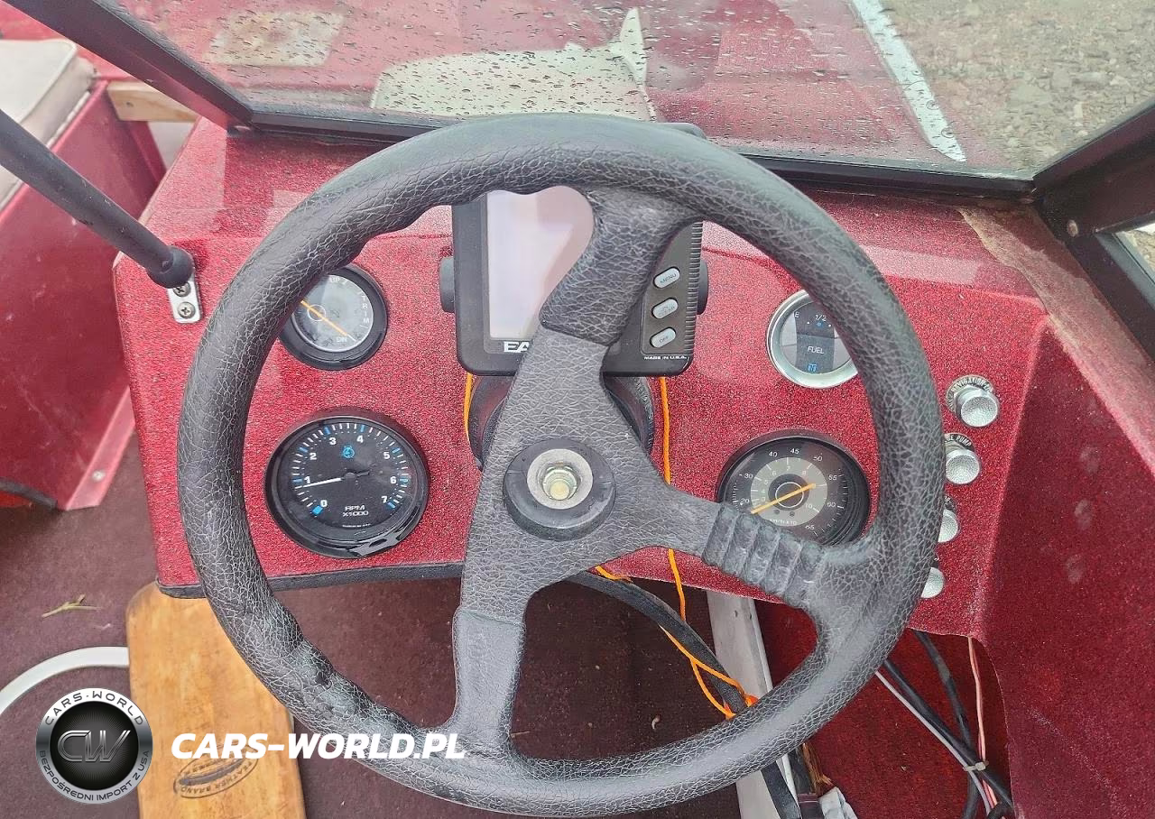 1983 Ebbtide Dyna-Trak Boat VIN:TEC30818M83F - 8
