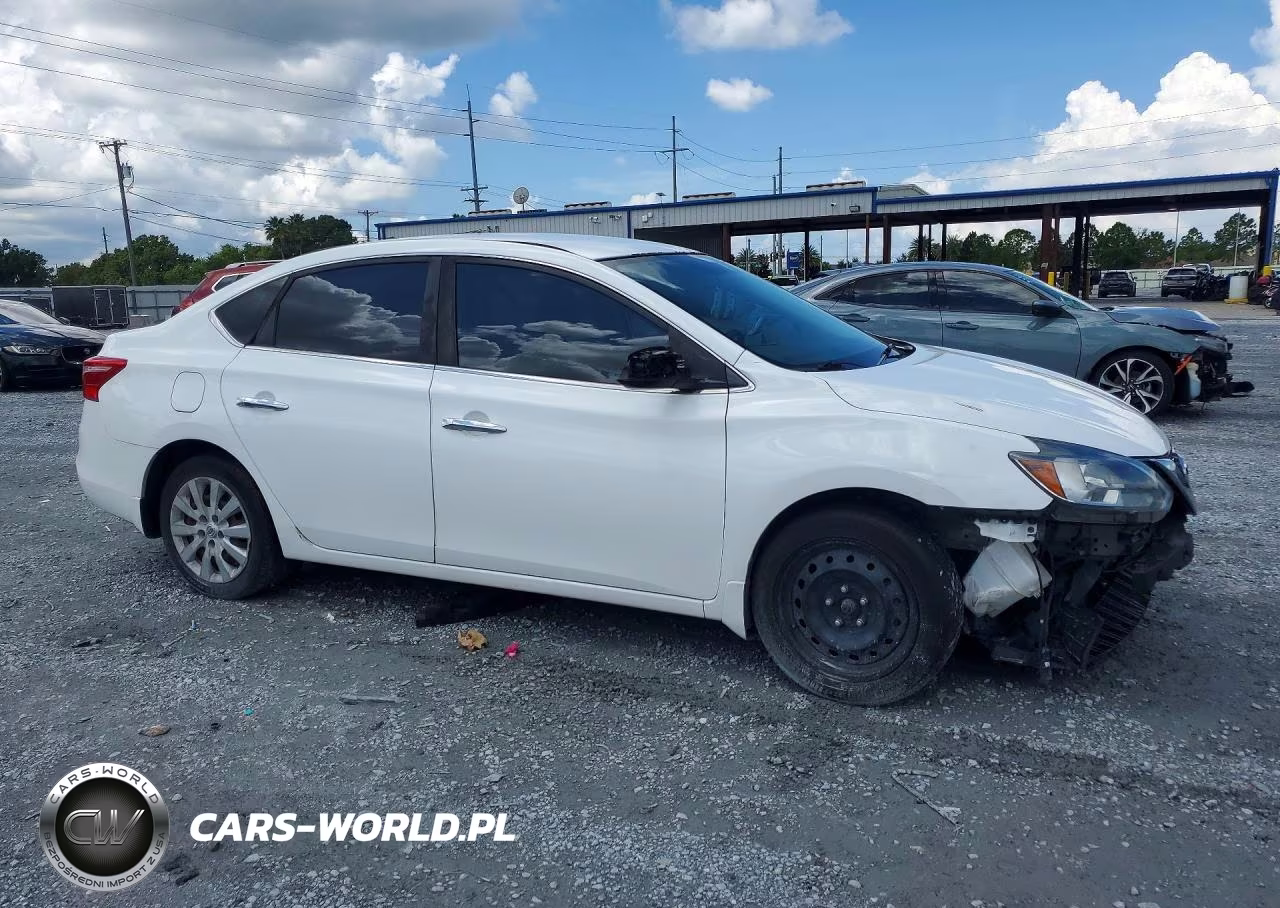 2017 Nissan Sentra S VIN:3N1AB7APXHY303844 - 4