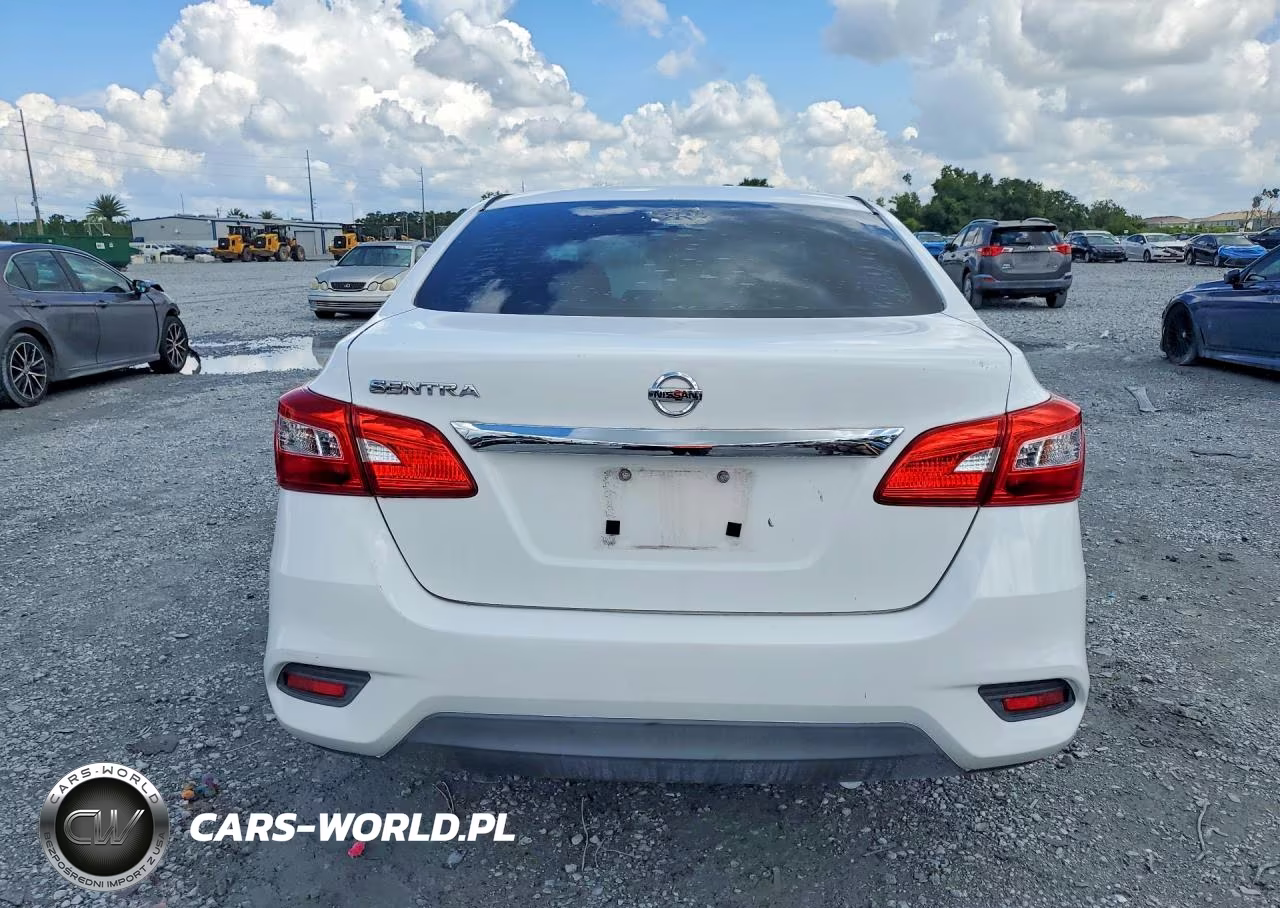 2017 Nissan Sentra S VIN:3N1AB7APXHY303844 - 6