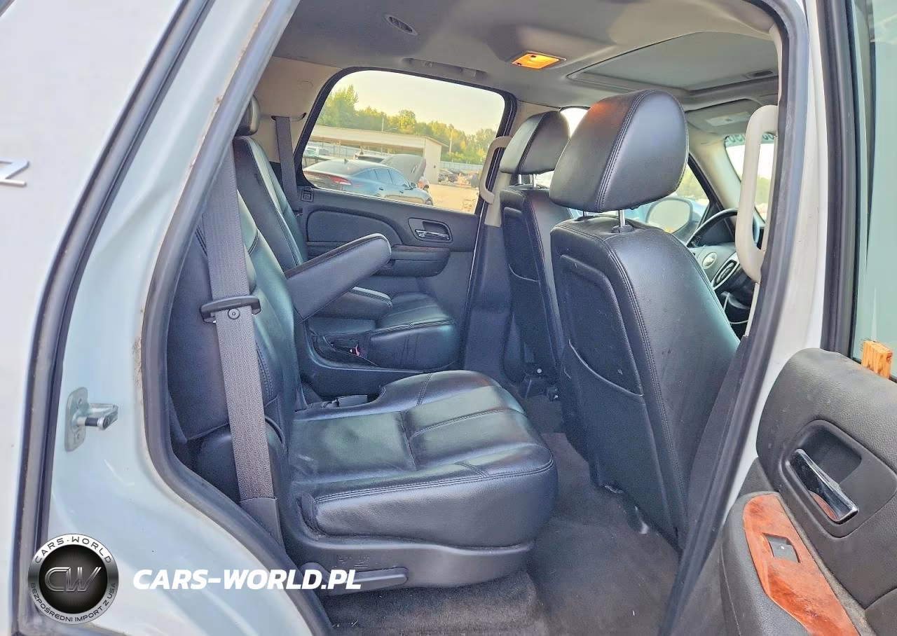 2008 Chevrolet Tahoe VIN:1GNFC13038R124992 - 11