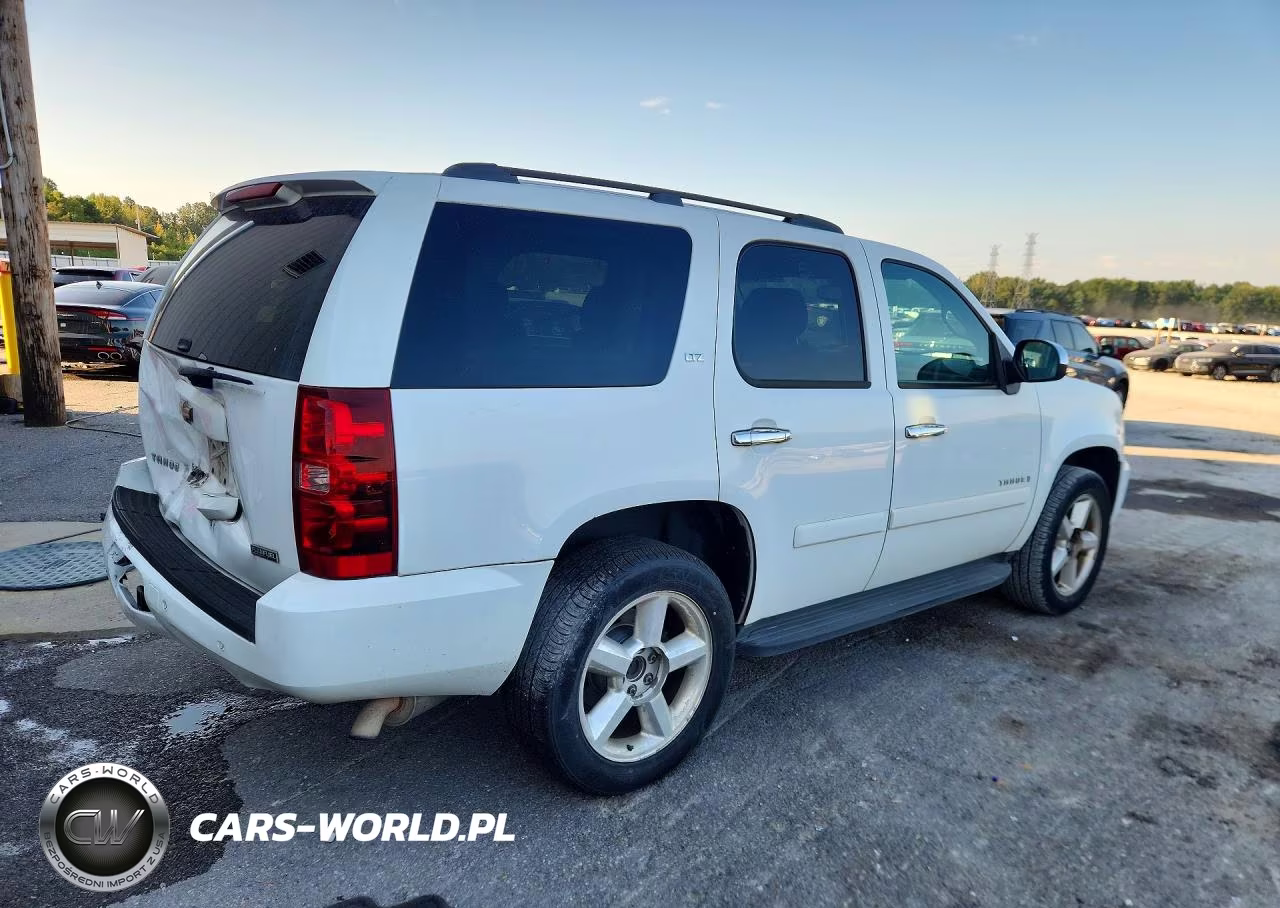 2008 Chevrolet Tahoe VIN:1GNFC13038R124992 - 3