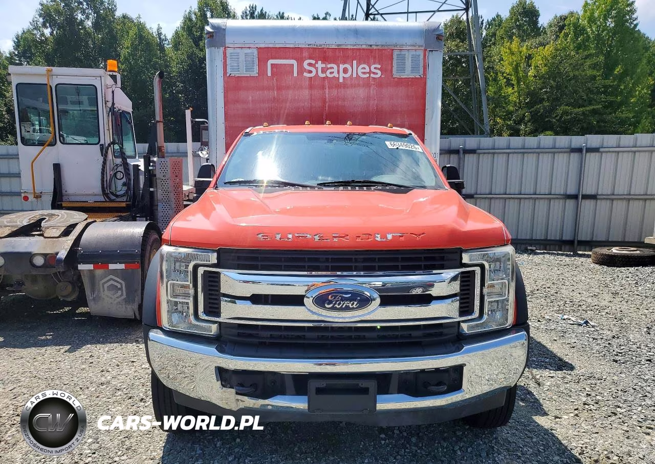 2017 Ford F550 Super Duty Box Truck VIN:1FDUF5GY2HED61166 - 5