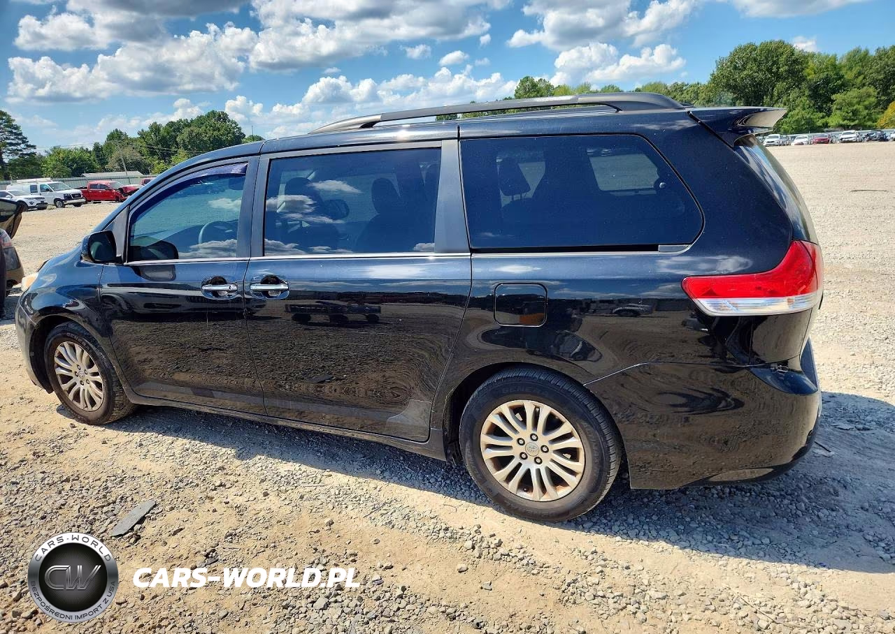 2013 Toyota Sienna Xle 8-Passenger VIN:5TDYK3DC4DS344534 - 2