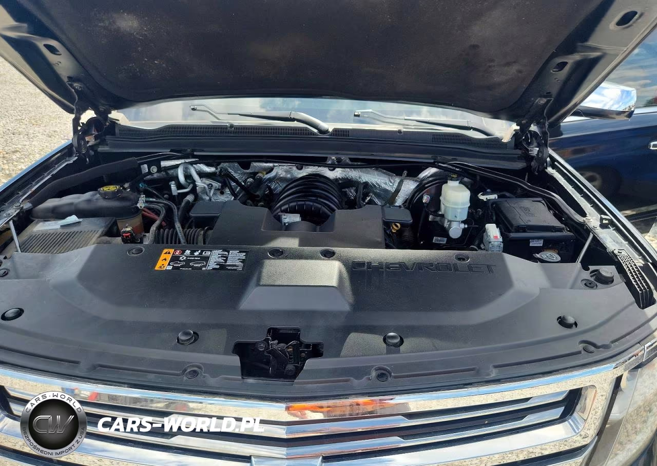 2018 Chevrolet Tahoe K1500 Premier VIN:1GNSKCKC1JR103475 - 12