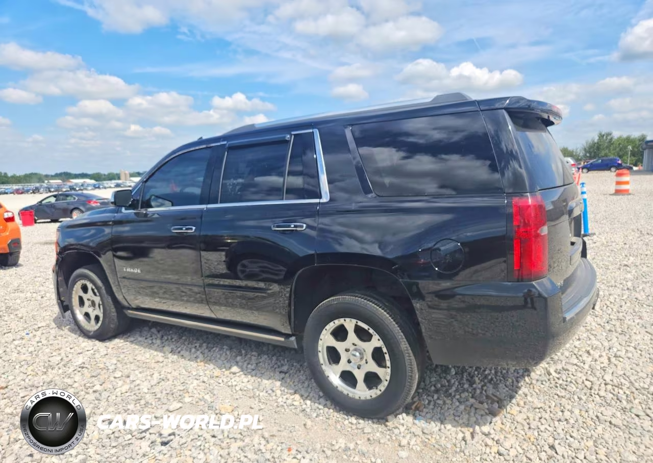 2018 Chevrolet Tahoe K1500 Premier VIN:1GNSKCKC1JR103475 - 2