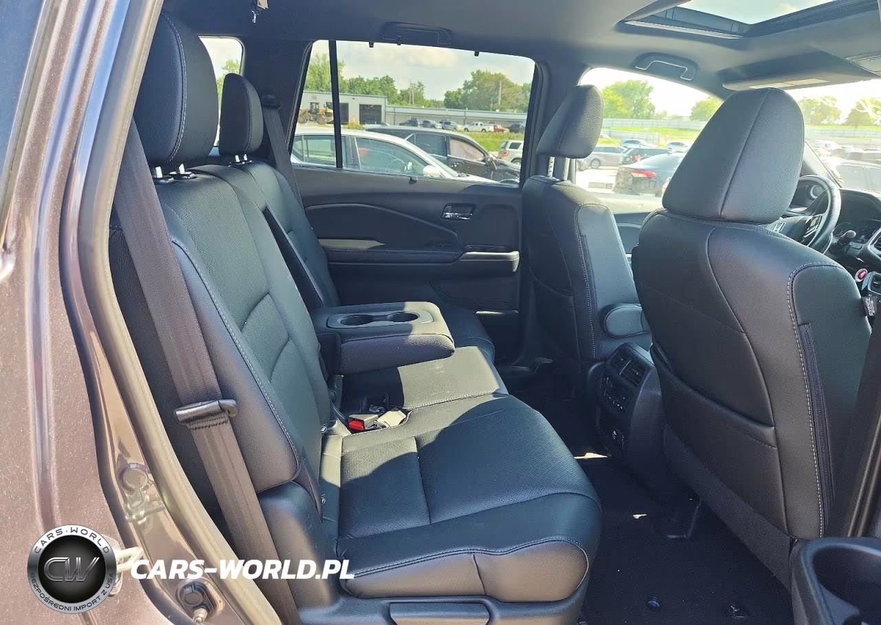2020 Honda Passport Elite VIN:5FNYF8H00LB001711 - 10