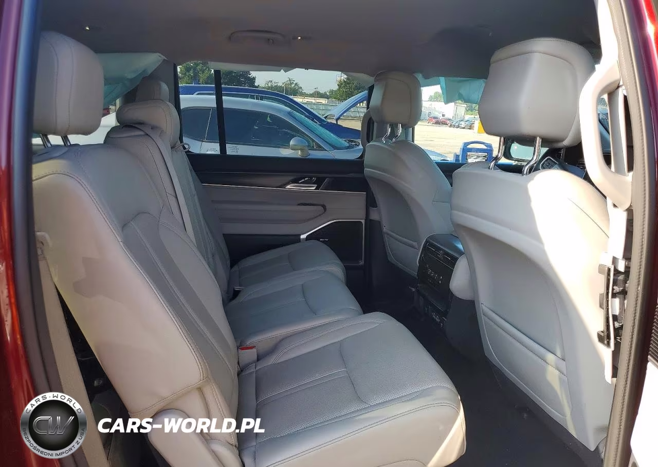 2024 Jeep Wagoneer Series Ii VIN:1C4SJUBP7RS135243 - 11