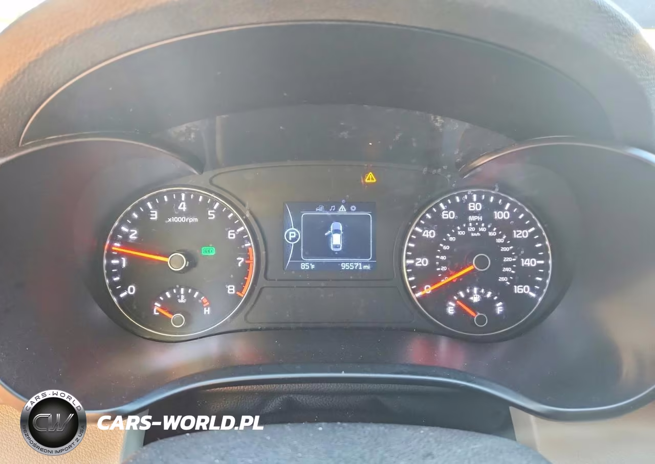 2018 Kia Optima Lx VIN:5XXGT4L39JG248668 - 9