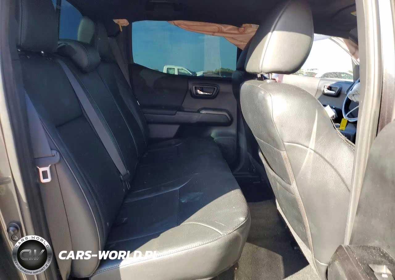 2018 Toyota Tacoma Trd Sport VIN:3TMCZ5ANXJM131414 - 10