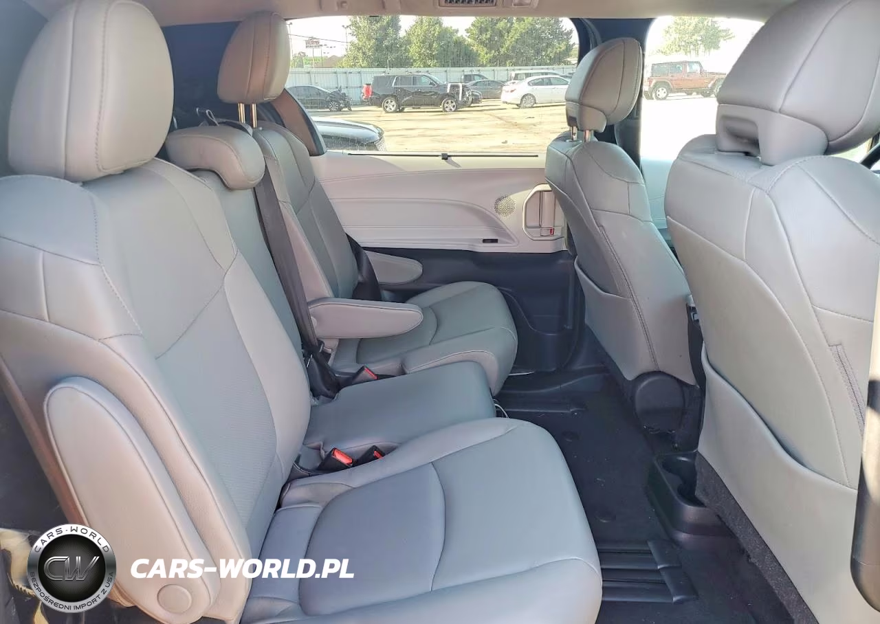 2026 Toyota Sienna Xle 8-Passenger VIN:5TDYRKEC0TS291768 - 11