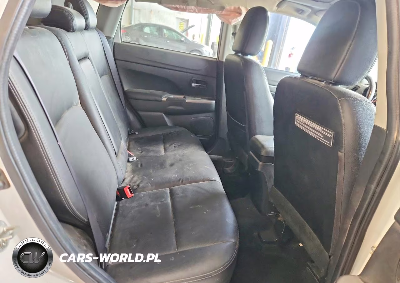 2018 Mitsubishi Outlander Sport Sel VIN:JA4AR4AWXJU023035 - 11